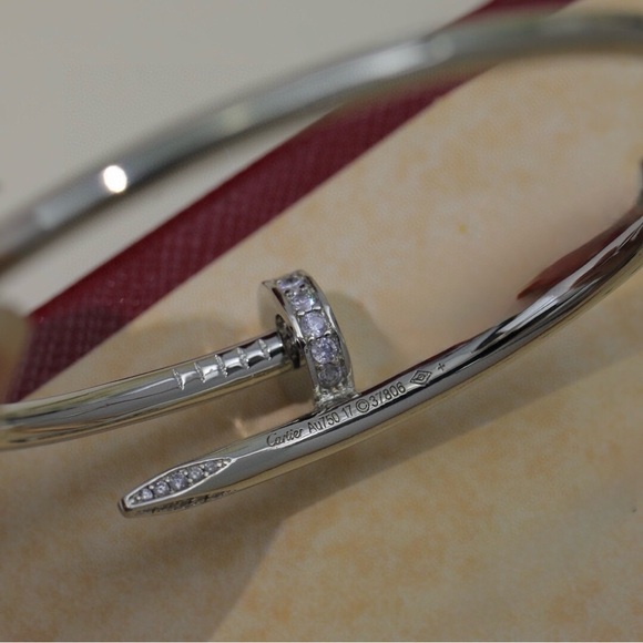 🌟New Gold Plated Over Stainless Steel Nail Clou Bracelet - Picture 12 of 12